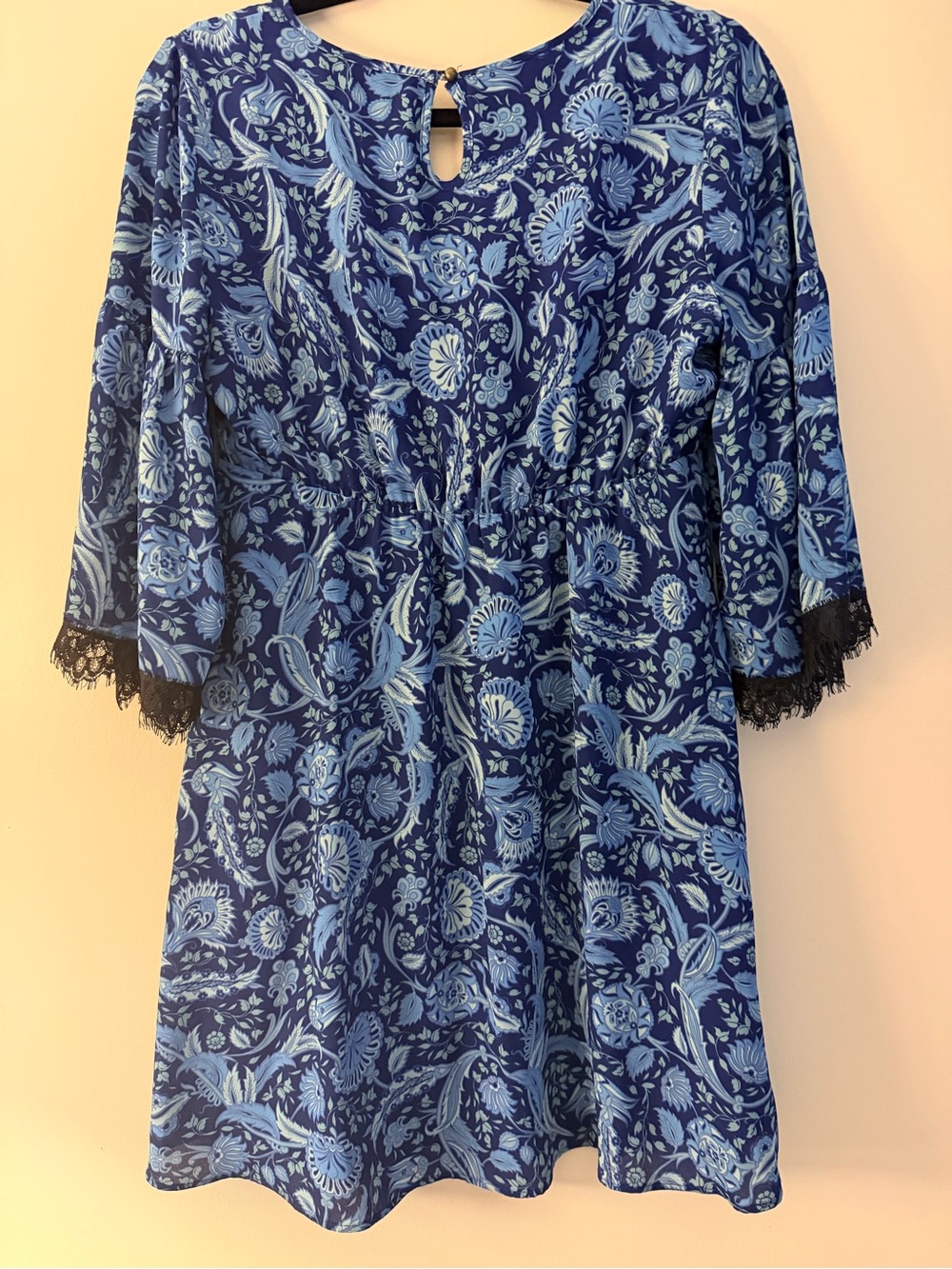 Candie's Blue Paisley Mini Dress with Black Lace Trim Sleeves Size Medium - Picture 5 of 10